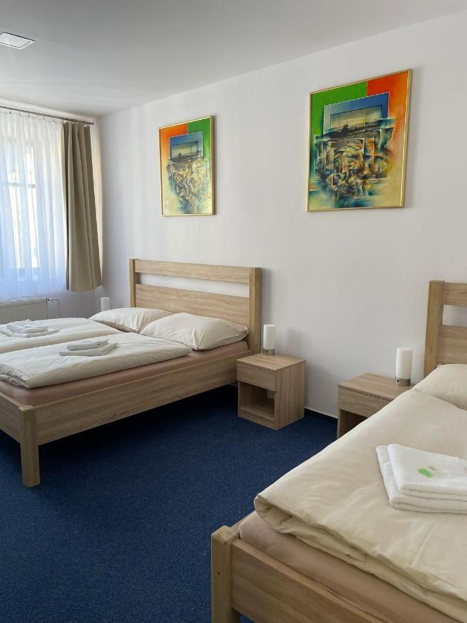 Hotel U Mesta Prahy Náchod Kültér fotó